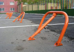 Огораживание парковок во дворах: как это сделать законно