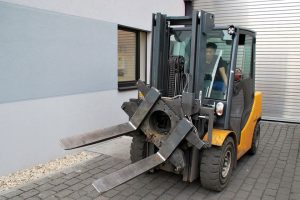 Ротатор для вилочного погрузчика: назначение и особенности