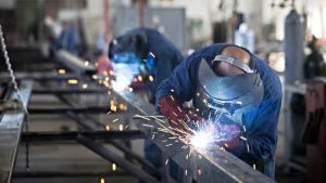 Производство металлоконструкций: основные этапы работы и их значение