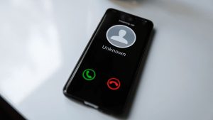 Обратный поиск телефона: как найти информацию о владельце