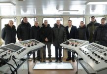 В Самаре на судоверфи передали земснаряд заказчику