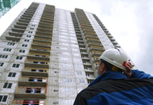 Путин напомнил застройщикам о штрафах за задержку передачи ключей