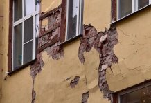 В Новосибирске расселят и снесут три аварийных дома на улице Никитина