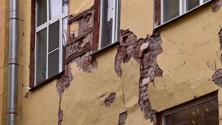 В Новосибирске расселят и снесут три аварийных дома на улице Никитина