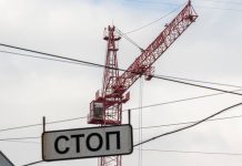 Дрозденко ужесточил контроль за строительством социальных объектов в Ленобласти