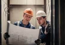 Дума ждет от Минстроя предложений по проблеме с заменой лифтов «по спецсчетам»