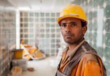 Эксперты ожидают в России роста спроса на строителей из Индии