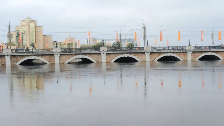 Власти заберут у собственников недостроенный ТК и земли ради моста через реку Миасс. Карта