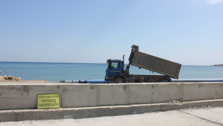 Закончить капремонт набережной в крымском поселке Коктебель планируют к июню 2026 года