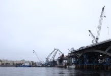 Большой Смоленский мост в Петербурге прошёл первые испытания разводки
