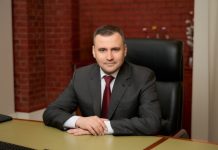 Группа «Эталон» расстается с президентом Михаилом Бузулуцким