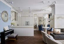 Как создали квартиру 130 м² для семьи с продуманным хранением и настоящим камином
