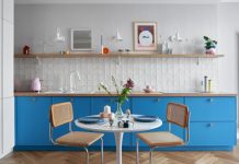 Нешаблонный интерьер в двушке 73 м² для молодой пары и трех бостон-терьеров