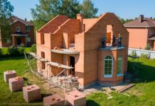 Ввод частных домов в России в I квартале снизился почти на 40%