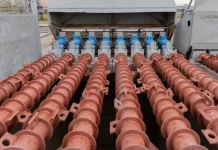 За зимний сезон снегоплавильные пункты Петербурга утилизировали почти 2,3 миллиона «кубов» снега