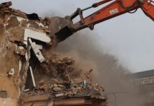 Семья в Зиме осталась без жилья после сноса аварийного дома