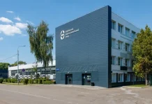 Щербинские лифтостроители произвели более 260 тысяч подъемников