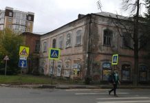 В Новосибирске планируют расселить 11 аварийных домов в четырех районах