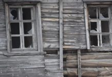 В Новосибирске ввели спецрежим из-за угрозы обрушения дома