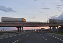 В Жигаловском районе открыли движение по понтонному мосту через реку Лена