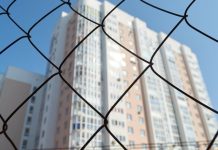 Грубые нарушения на стройке нашли после трагедии в Уфе