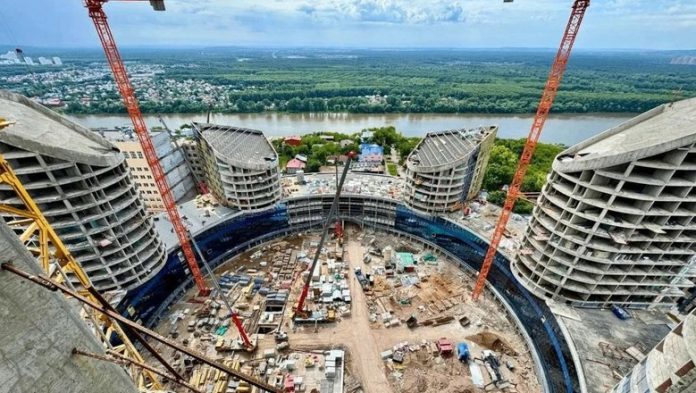 v-ufe-vozveli-vse-bashni-mezhvuzovskogo-studencheskogo-kampusa-57082a0.jpg