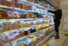 Для выявления причин подорожания: Путин подписал закон о мониторинге цен на продукты
