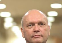 Дорогие друзья, строители, коллеги лифтовики!