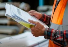 Количество новых массовых проектов жилья в Петербурге сократилось на 46%