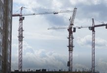 Секрет постройки 26-этажного дома за пять дней раскрыли в Приморье