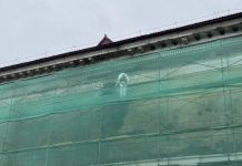 В Омске стартовал ремонт кинотеатра «Маяковский»