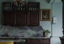 Вау-интерьер со старинным вайбом в новостройке 100 м²