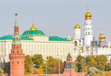 Важна легитимность: Песков объяснил, кто может представлять Киев на мирных переговорах