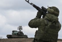 Повреждены дома, поликлиника и ЛЭП: за ночь над регионами России уничтожено 808 украинских БПЛА