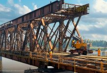 Рабочий мост через Неву начали возводить на строительстве ШМСД в Петербурге