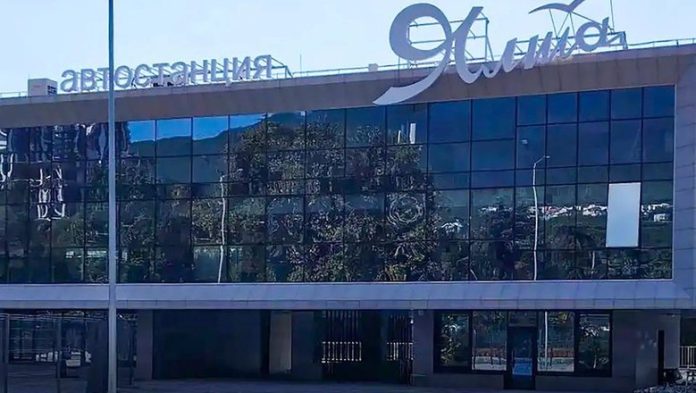 v-jalte-zavershaetsja-kapremont-avtostancii-40e7bab.jpg