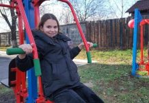 В школе № 23 Черемхово построили площадку с тренажёрами по проекту «Есть Решение»
