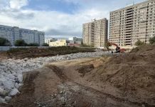 В Тольятти на месте недостроя в Шлюзовом начали возводить новый ФОК
